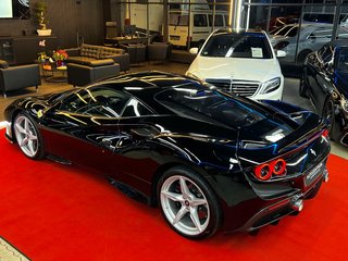 Ferrari F8 Tributo Nero Daytona CARBON/LIFT/ - foto 14