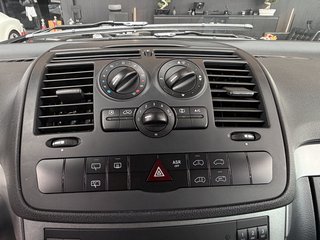 Mercedes-Benz Viano FUN 2.2 CDI LANG/ROLLSTUHLRAMPE/NAVI/KLIMA/AHK - foto 23