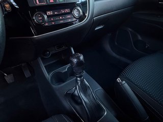 Mitsubishi Outlander Plus 2,2DI-D LED/TEMP/KAM/SHZ/ - foto 14