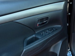 Mitsubishi Outlander Plus 2,2DI-D LED/TEMP/KAM/SHZ/ - foto 26