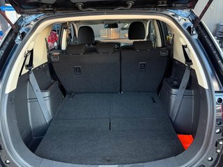 Mitsubishi Outlander Plus 2,2DI-D LED/TEMP/KAM/SHZ/ - foto 30