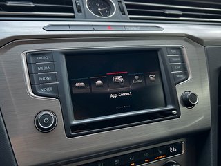 Volkswagen Passat Variant 1.4 TSI BMT / START/STOP/NAVI/ACC - photo 17