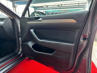 Volkswagen Passat Variant 1.4 TSI BMT / START/STOP/NAVI/ACC - photo 19