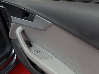 Audi A4 Avant 1,4 TFSI PDC/TEMPO/SHZ/START/STOP - foto 25