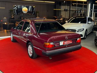 Mercedes-Benz 230 E W124/AUTOM/SCHIEBEDACH/H-ZUL Mercedes-Benz E - foto 2