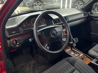 Mercedes-Benz 230 E W124/AUTOM/SCHIEBEDACH/H-ZUL Mercedes-Benz E - foto 10