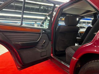 Mercedes-Benz 230 E W124/AUTOM/SCHIEBEDACH/H-ZUL Mercedes-Benz E - foto 13