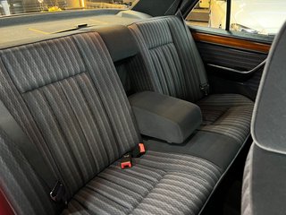 Mercedes-Benz 230 E W124/AUTOM/SCHIEBEDACH/H-ZUL Mercedes-Benz E - foto 24