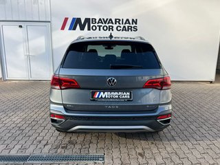 2024 Volkswagen Taos SEL 4MOTION - photo 2