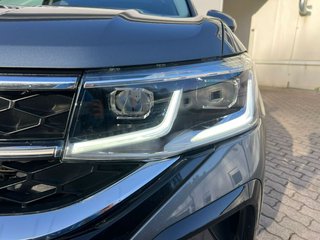 2024 Volkswagen Taos SEL 4MOTION - photo 10