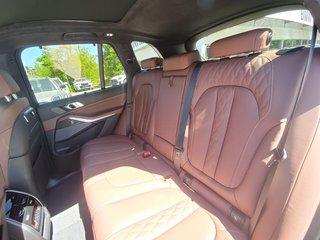 2026 BMW X5 M60i - photo 8