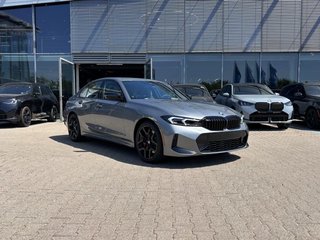 2026 BMW 330i xDrive Sedan - photo 3