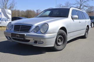 Mercedes-Benz E 220 T CDI