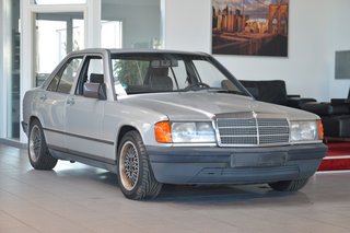 Mercedes-Benz 190 E 2.0 |TÜV 08/2021|SCHIEBEDACH|8-Fach