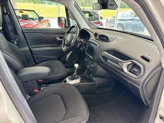 Jeep Renegade Limited FWD 1,4 Navi ACC Pano CarPl JBL - foto 16
