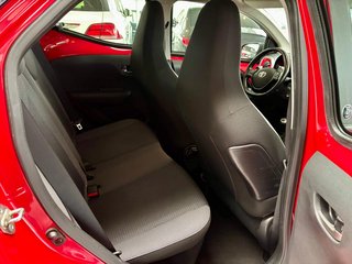 Toyota AYGO 1,0 x-play Team D CarPlay Kamera Bluetooth - foto 17