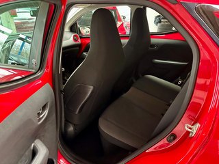 Toyota AYGO 1,0 x-play Team D CarPlay Kamera Bluetooth - foto 19