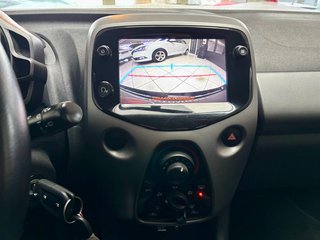 Toyota AYGO 1,0 x-play Team D CarPlay Kamera Bluetooth - foto 13