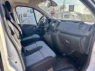 Opel Vivaro B Kombi L1H1 2,7t Klima Tempomat - bilder 11