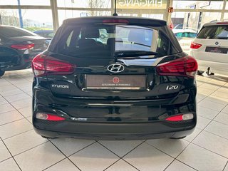 Hyundai i20 YES! 1,2  Kamera Carplay SHZ Tempom LnkrHz - bilder 6