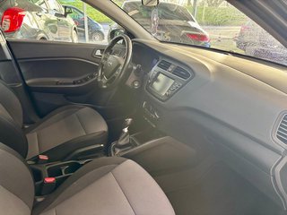 Hyundai i20 YES! 1,2  Kamera Carplay SHZ Tempom LnkrHz - bilder 15