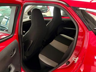 Toyota AYGO x-play touch Kamera USB ALU Bluetooth Klim - foto 19