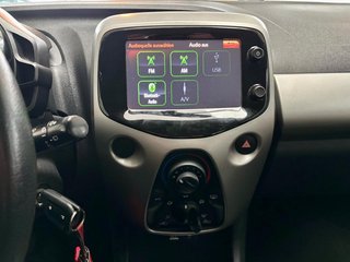 Toyota AYGO x-play touch Kamera USB ALU Bluetooth Klim - foto 13