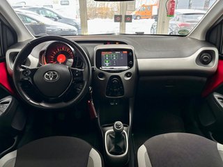 Toyota AYGO x-play touch Kamera USB ALU Bluetooth Klim - foto 10