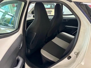 Toyota AYGO 1,0 x-play USB Bluetooth BC Klima ZV - foto 17