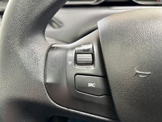 Peugeot 208 Active 1.2  Kamera Pano SHZ Bluetooth Tempom - bilder 15