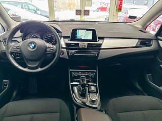 BMW 218 d Advantage Aut. LED NAVI PDC Tempomat - foto 11