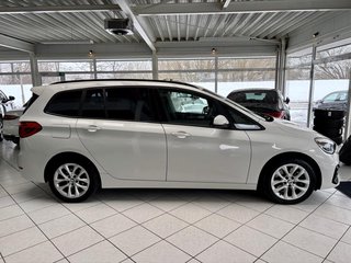 BMW 218 d Advantage Aut. LED NAVI PDC Tempomat - foto 9