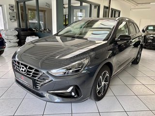 Hyundai i30 cw 1.6CRDi Intro Edition LED Navi Digitacho - photo 1