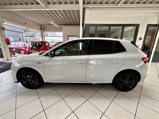 Skoda Fabia 1.0 Monte Carlo  LED CarPlay/AndrAuto - bilder 4