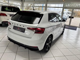 Skoda Fabia 1.0 Monte Carlo  LED CarPlay/AndrAuto - bilder 8