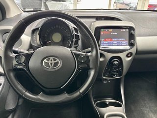 Toyota AYGO aut. x-play touch Kamera USB Bluetooth Klim - bilder 10