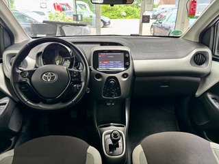 Toyota AYGO aut. x-play touch Kamera USB Bluetooth Klim - bilder 11