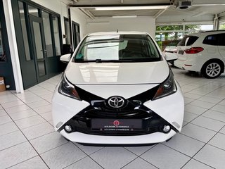 Toyota AYGO aut. x-play touch Kamera USB Bluetooth Klim - bilder 2