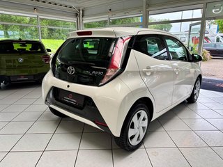 Toyota AYGO aut. x-play touch Kamera USB Bluetooth Klim - bilder 8