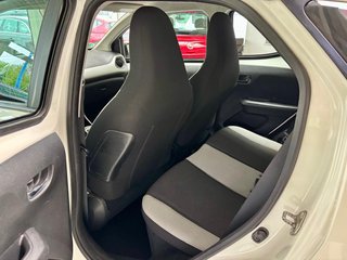 Toyota AYGO aut. x-play touch Kamera USB Bluetooth Klim - bilder 17