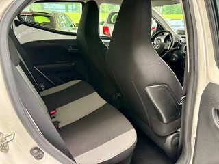 Toyota AYGO aut. x-play touch Kamera USB Bluetooth Klim - bilder 18