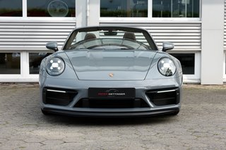 Porsche 992 Carrera 4 GTS Cabrio 1. Hand - photo 8