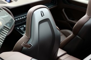 Porsche 992 Carrera 4 GTS Cabrio 1. Hand - photo 11