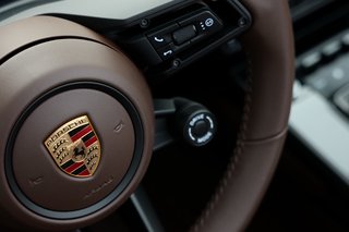 Porsche 992 Carrera 4 GTS Cabrio 1. Hand - photo 20