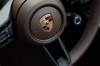 Porsche 992 Carrera 4 GTS Cabrio 1. Hand - photo 21