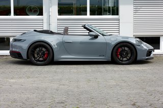 Porsche 992 Carrera 4 GTS Cabrio 1. Hand - photo 6