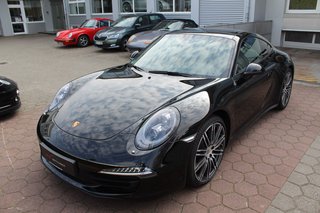 Porsche 991 Carrera 4 "Black Edition" Coupé PDK Used vehicle for sale | First registration 10/2015