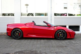 Ferrari F430 Spider F1 Scuderia-Look - bilder 4
