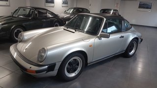 Porsche 911 SC Targa Oldtimer for sale | First registration 03/1983 | Price 85.900 €