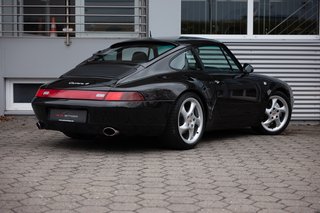 Porsche 993 Carrera 4 Coupé - photo 6
